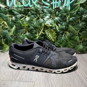 On Cloud 5 Swiss Engineering Mens Size 11.5 Shoes Black   White Athletic Shoes